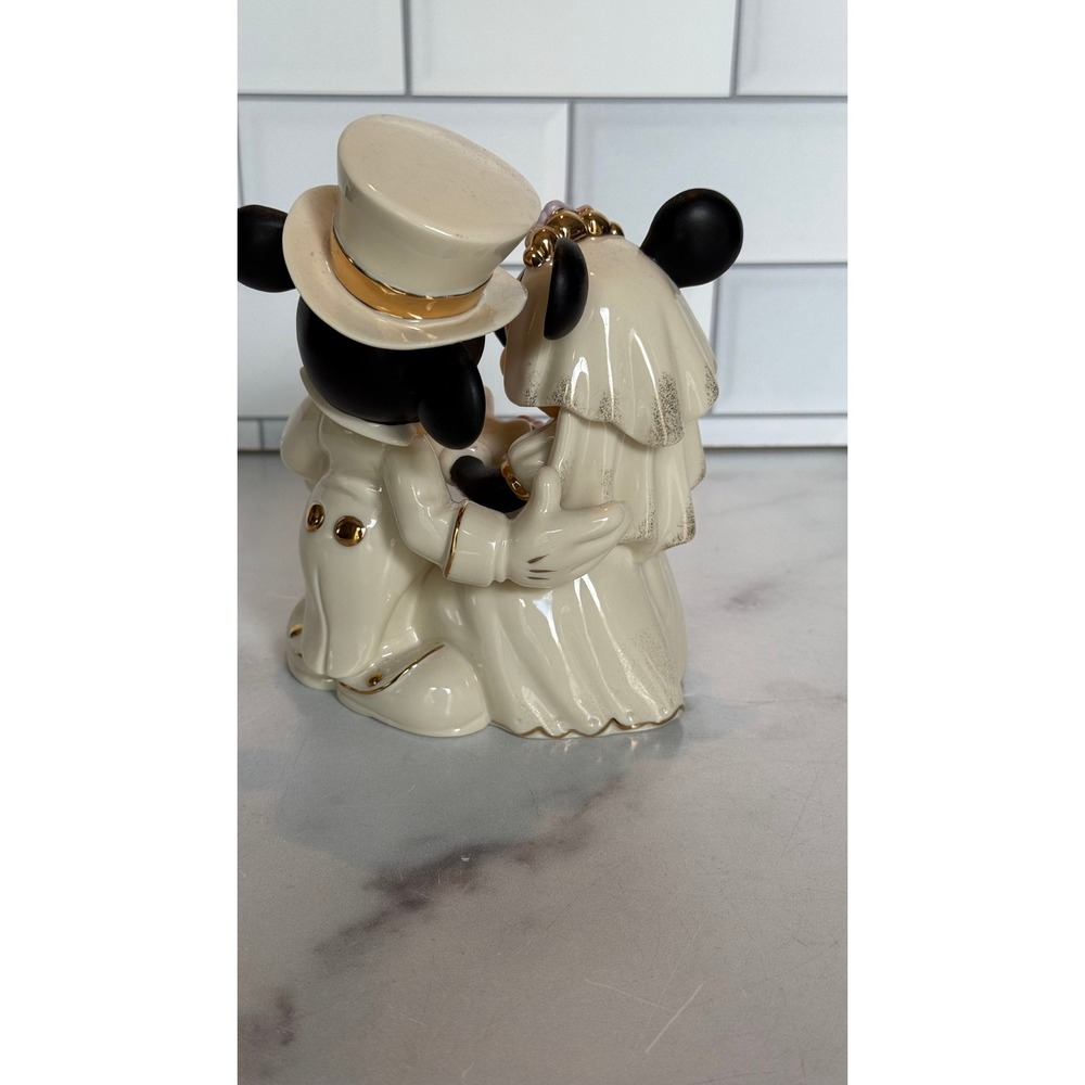 Lenox Disney Minnie's Dream Wedding Mickey & Minnie Mouse Cake Topper Figurine - Picture 5 of 10